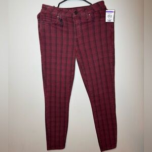 PAIGE Red Plaid Skinny Jeans Women’s Size 26 NWT